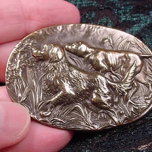 pair of hunting dogs Lab pointer dogs lover oval Victorian BRASS pin pendant brooch B-DOG-51