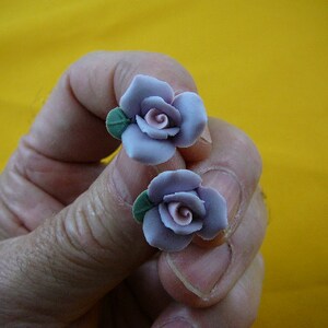 dainty little 5/8&quot; Purple + pink rose flowers roses porcelain stud earrings EE70-7