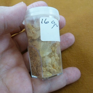 16 g Kauri tree Metaphysical incense chips and dust copal Amber NZ Tane Mahuta New Zealand K-5608