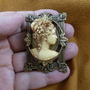 3-D Lady with rose flowers headband oval backing ivory Cameo brass pin pendant brooch CL21-30