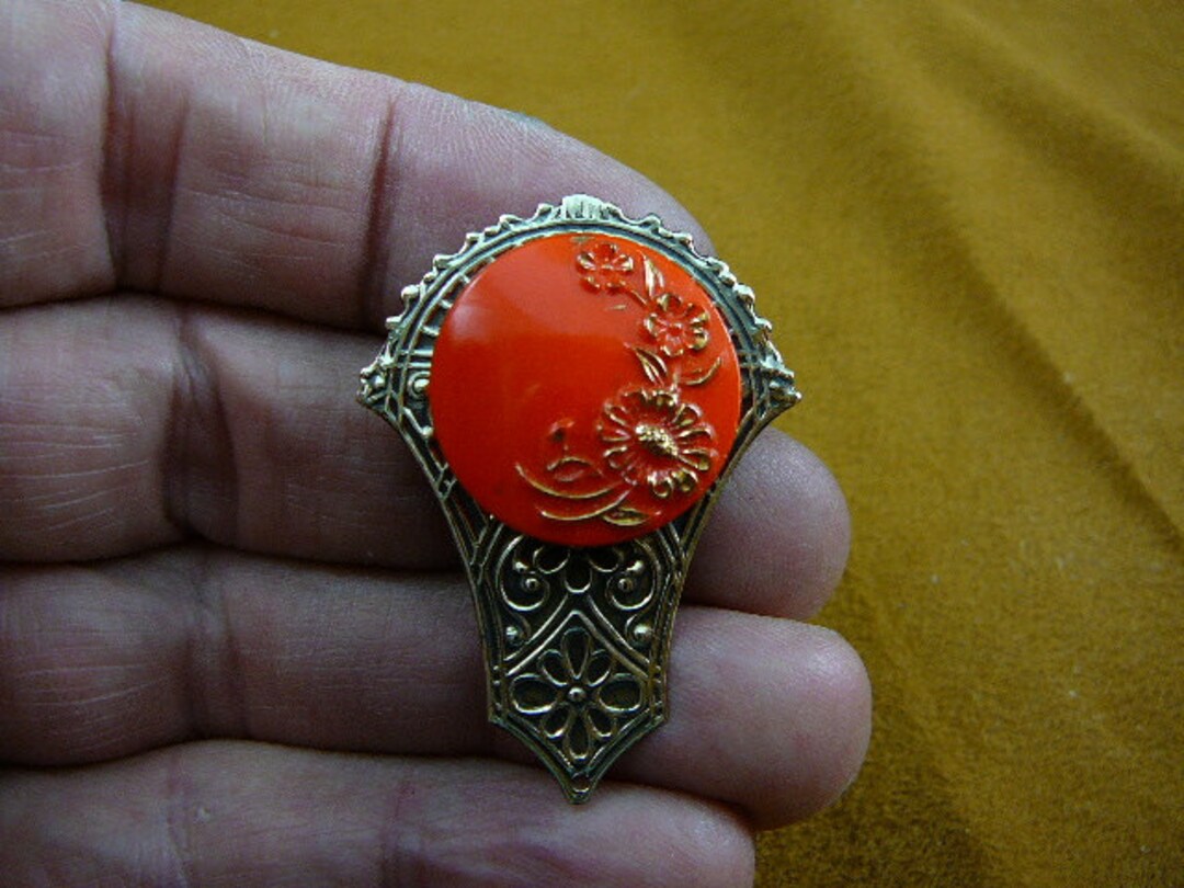 ❁Ma❁ Red With Gold Daisy Flowers Flower Design Czech 1940's Glass