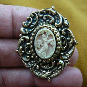 Lady picking fruit from tree oval CAMEO scrolled brass Pin pendant Brooch jewelry CT17-1