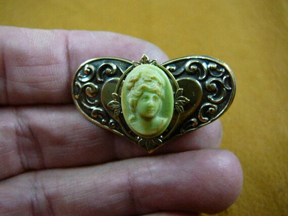 Tiny Front Face Roman Woman With Wavy Hair Green Ivory Cameo