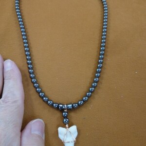 1 inch white Modern Speartooth Shark Tooth Teeth gold wired on 18&quot; hematite gemstone necklace JEWELRY S961-18