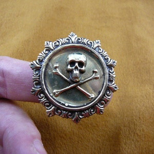 Pirate skull and crossbones dia de los muertos lover love round Victorian repro brass pin pendant B-Skull-40