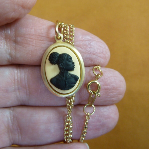 RARE African American LADY ivory + black oval CAMEO small smooth edged brass pendant 18" necklace jewelry (CA30-114)