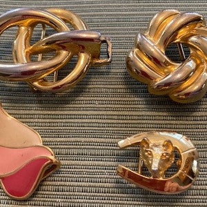 SALE Belt Buckles Lot 4 Vintage One Napier Brand All Gold Color Heavy Look Never Worn