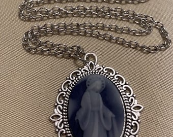 Necklace Cameo Mary Queen of Peace Blue Gray Set in Silver on Chain