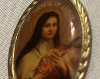 Medal Vintage St Therese Lisieux Full Color Oval Large Original Gold Colored Chain