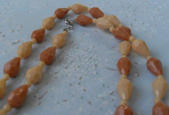 Vintage Necklace 50 In Long Plastic Faceted Beads… - image 3
