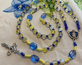 Catholic Rosary Yellow Mystic Aura Beads Blue Crystal Pater Beads Special Middle Medal Blue Silver Crucifix