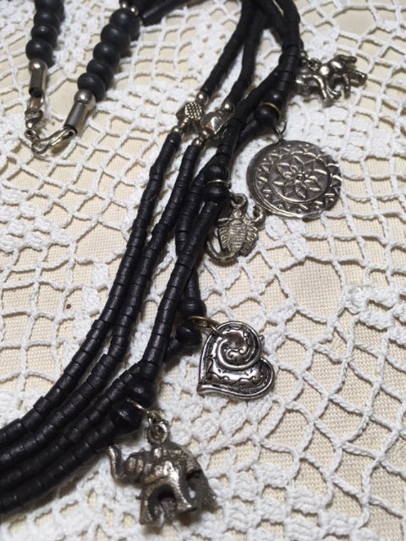 FREE SHIPPING Black Hishi Beads Charm Necklace Fo… - image 3