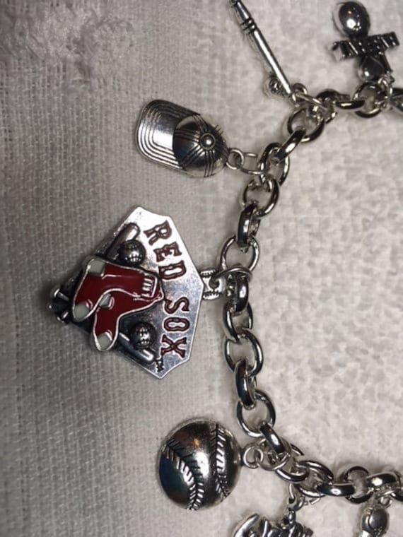 Boston Red Sox Charm Bracelet Custom Made Nine Charms  display picture 1