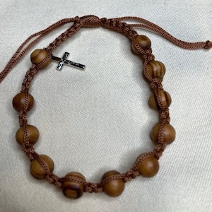 Rosenkranz Armband katholische Olivenholz Perlen Einstellbar Braun Silber Kruzifix Leicht