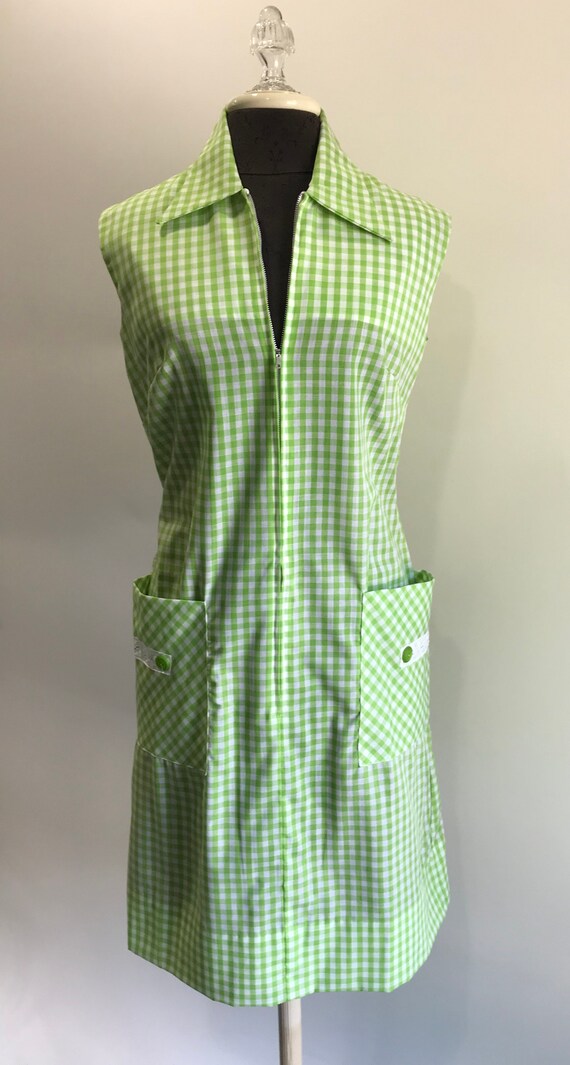 Vintage Lime Green and White Gingham Sleeveless Sh