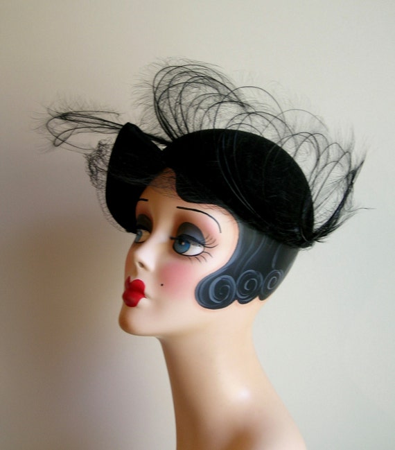 Vintage 40's Feather Wool Black Fascinator with he