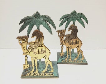 Hakuli bookends camel and palm trees from israel