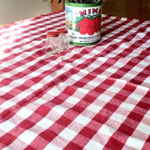 Vintage Tablecloth larger check Red Gingham