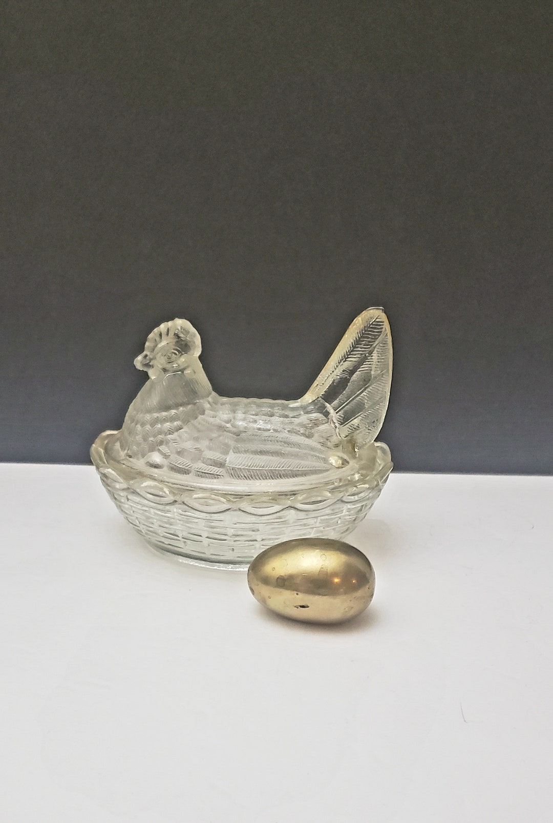 Hen in a Basket Vintage Pressed Glass Hen on a Basket Etsy