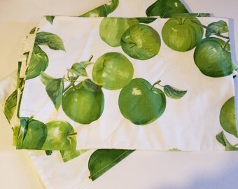 White and apple green Napkins- Vintage set of 2 large placemats or napkins