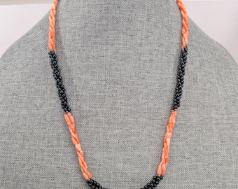 Vintage Angel skin coral and onyx twisted beads necklace