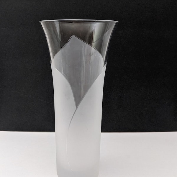 Retro vintage sasaki glass vase or bowl- from fortunoff 1980s Calla Lily