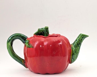 Vintage Maruhon Ware Tomato Teapot, Mid Century Hand Painted Ceramic Figural Tea Pot, Made in Occupied Japan 1940s 1950s.