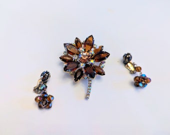 Root beer 1950s Brooch and earrings set