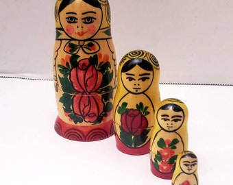 USSR  Russian nesting dolls Matryoshka Handpainted wood