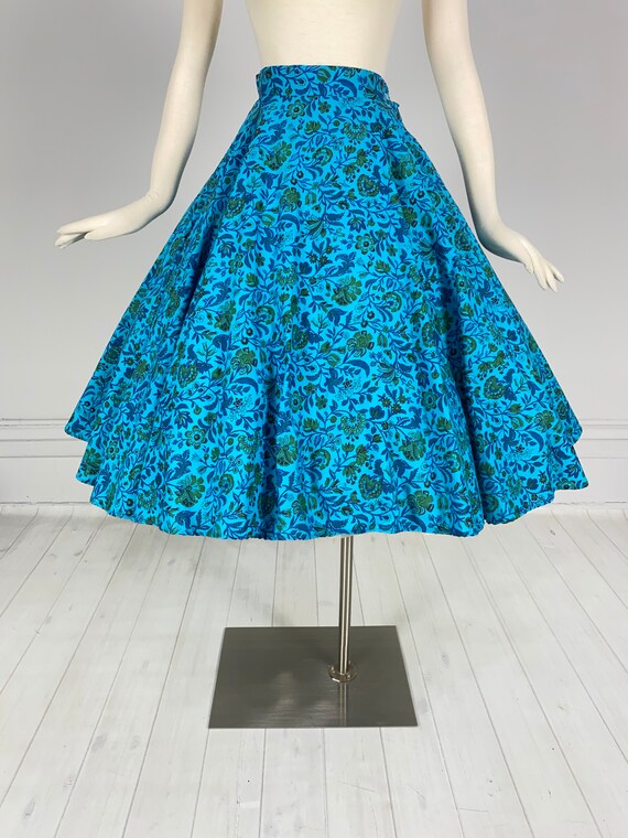 Vintage 1950s FLORAL PRINT CIRCLE Skirt blue turq… - image 6