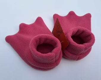 Flamingo feet slippers now in true Flamingo pink! New and improved fleece fabric!