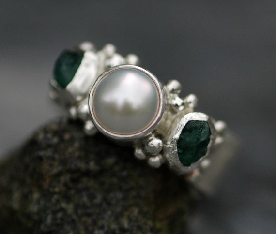 Raw Emerald and White Pearl in Hammered Sterling Silver Ring- Three Ring Bridal Set Handmade