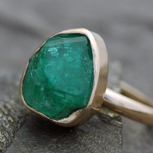 Rough Emerald in 18k Gold Ring Custom Made image 6