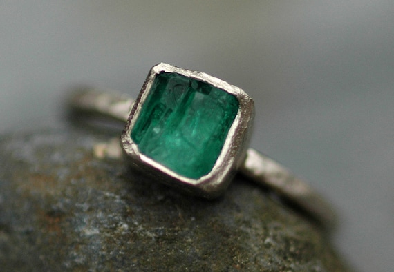 Rough Raw Uncut Emerald on 14k or 18k  White, Yellow, or Rose Gold Ring- Hammered Band- Made to Order Custom Ring