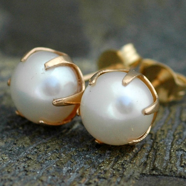 White Pearl and 14k Yellow Gold Earrings