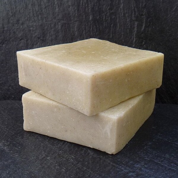Shampoo Bar - Natural Solid Shampoo Bar Soap. SLS Sulphate and Chemical Free.  With Protein. Cleanse and nourish ideal for Dry Hair