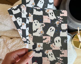 Inserto Kindle de Halloween con fantasmas a cuadros para Kindles