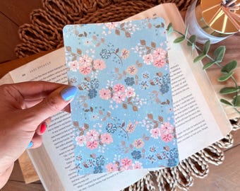 Blue Floral Kindle Insert for Kindles