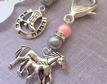 Horse, Equestrian themed, zipper pull, keychain, party favor, gift. SET of TEN individual pulls. Choose color.
