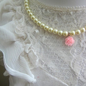 Glass pearl rose necklace. image 1