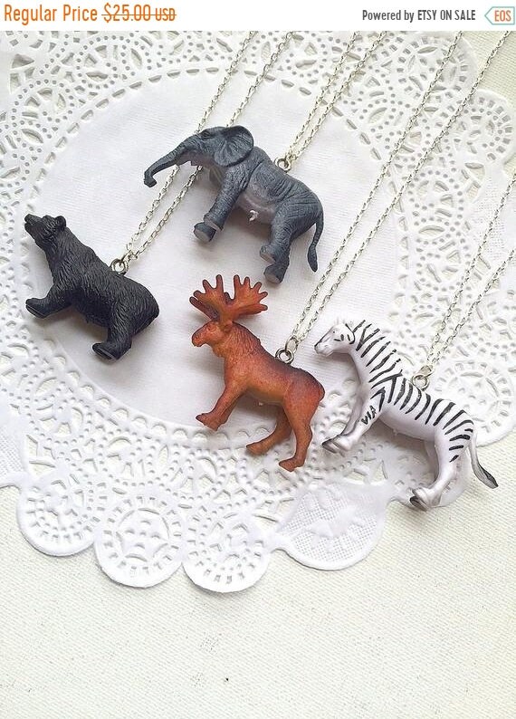 FREE Organza bags. SET of FIVE, Wild Animal necklaes, Wild One birthday party, Zoo animal necklace, Animal jewelry, Safari inspired birthday Il_570xn