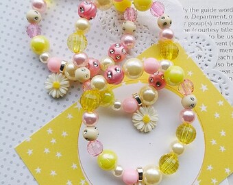 Garden Tea party bracelet, kids beaded jewelry, kids birthday party, teapot charm. Yellow and pink. Daisy flower. SET of TEN. (10)