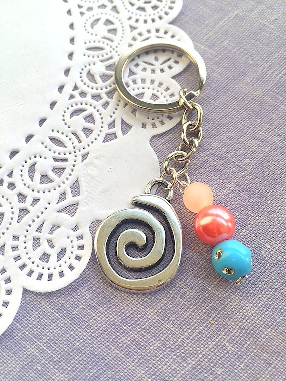 Moana inspired keychain, swirl keychain, moana party favor, moana birthday party, kids birthday party, kids party favor, SET of FIVE. Il_570xn