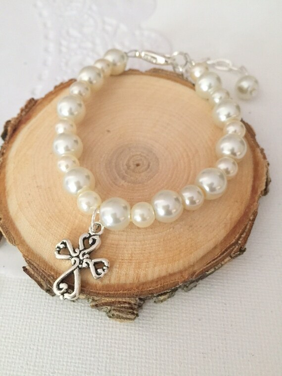 Kids bracelet, adjustable, baptism gift, cross charm, glass pearl, personalized. Comes with FREE card and organza bag. Il_570xn