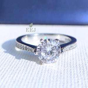 Sterling Silver Classic Engagement Ring | Round Cut Solitaire Ring in White Gold | Promise Ring | Wedding Ring | Gift For Her