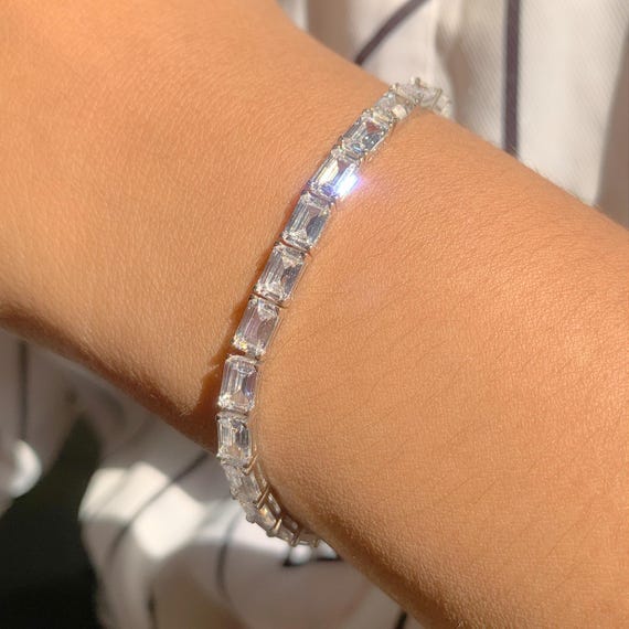 エメラルドカット モアッサナイト テニスブレスレット：D-E-F、VVS/VS