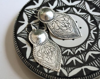 Moroccan silver earrings, Lightweight southwestern silver dangles, Mexican style stamped tin, Sterling ear wires, hand stamped Thai pendants