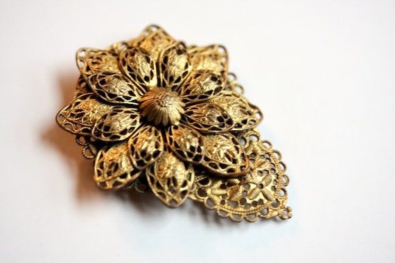Antique brass gold filigree antique Victorian dre… - image 1