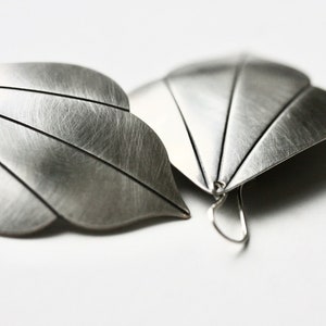 Big silver leaf earrings, large art deco silver earrings, big silver statement earrings, Art Nouveau vintage style, 1920s wedding inspired