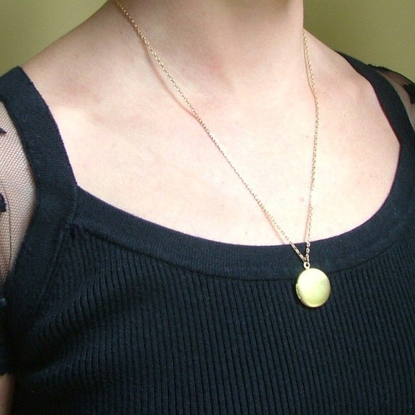 Simple Gold Locket Etsy